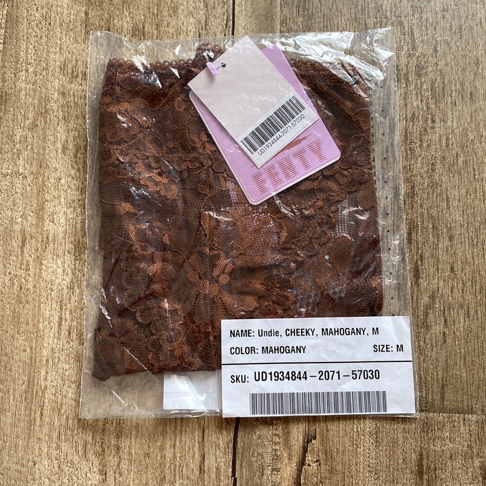 NWT! Savage x Fenty Cheeky Panty - Floral Lace in Mahogany